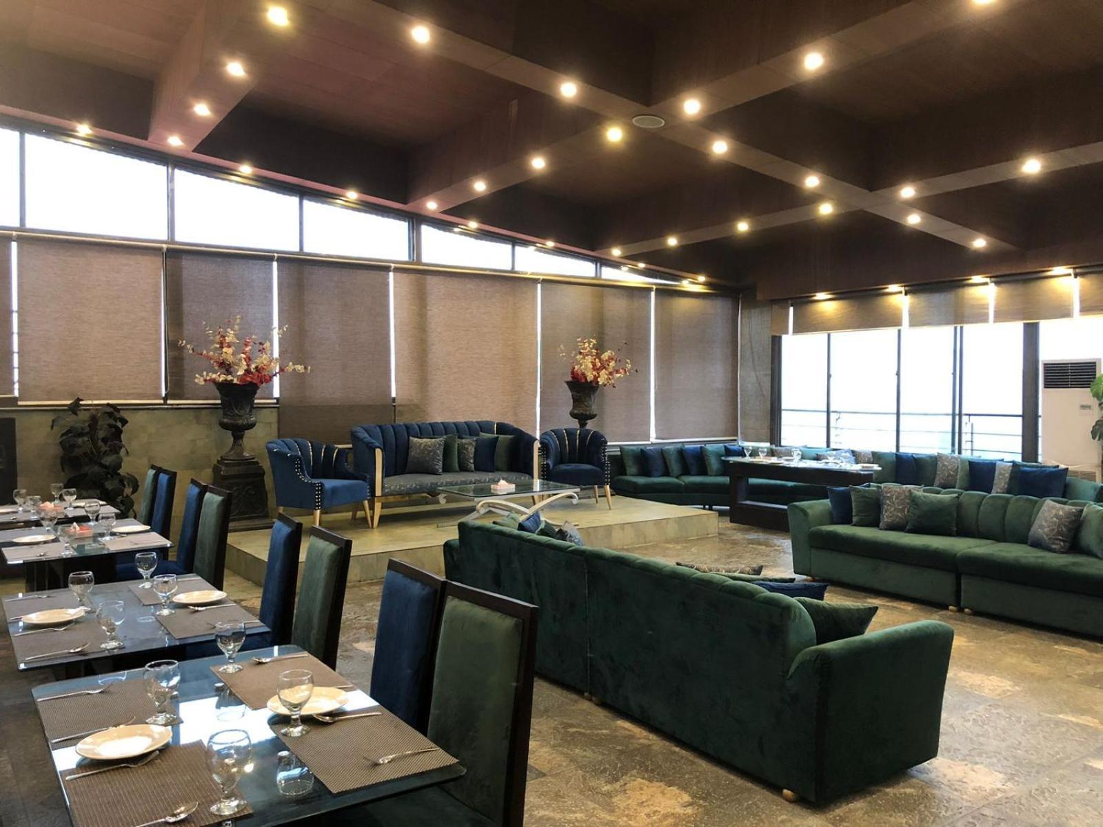 Maisonette Hotel & Apartments Lahore Exteriör bild